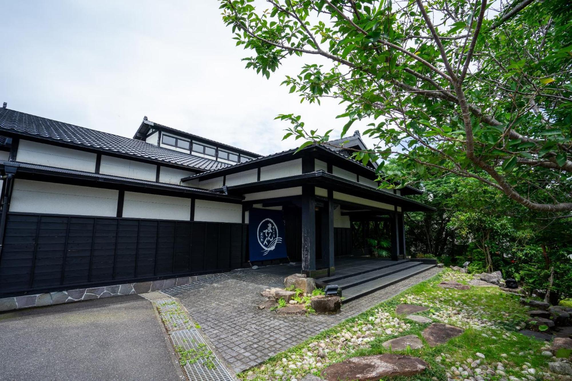Jomon No Yado Manten Yakushima  Exteriör bild